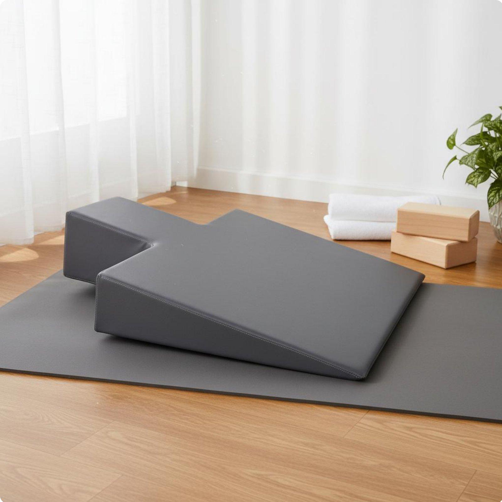 Maternity Support Cushion Dens - Pilates & Yoga Unleashed Studio Tuckahoe ulasan dan harga